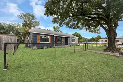 5651 McCormick Street, Houston, TX 77023 - Photo 1