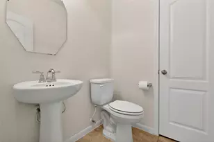 17919 Creek Bluff Ln, Cypress, TX 77433 - Photo 25