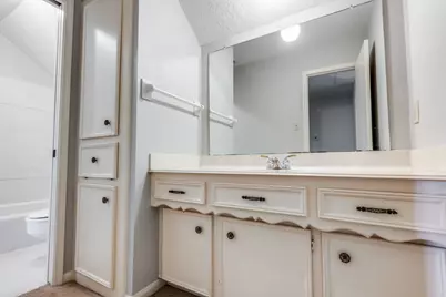 10222 Ella Lee Lane, Houston, TX 77042 - Photo 23