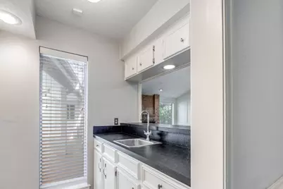 10222 Ella Lee Lane, Houston, TX 77042 - Photo 13