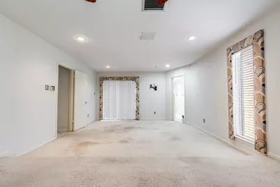 10222 Ella Lee Lane, Houston, TX 77042 - Photo 17