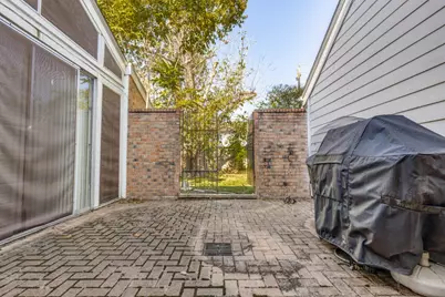 10222 Ella Lee Lane, Houston, TX 77042 - Photo 25