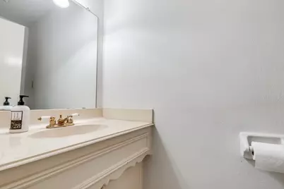 10222 Ella Lee Lane, Houston, TX 77042 - Photo 15
