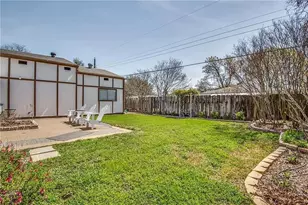 405 W Louella Dr, Hurst, TX 76054 - Photo 3