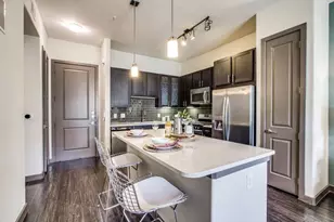 935 N Wilcrest, Houston, TX 77079 - Photo 5