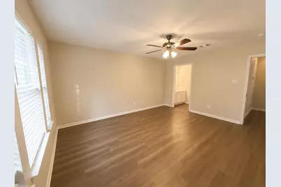 501 Falcon Lake Drive, Friendswood, TX 77546 - Photo 21