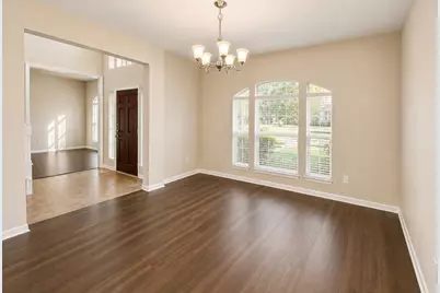 501 Falcon Lake Drive, Friendswood, TX 77546 - Photo 5