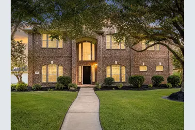 501 Falcon Lake Drive, Friendswood, TX 77546 - Photo 1