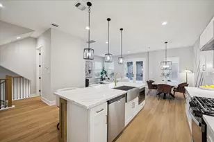 719 Thornton Rd, Houston, TX 77018 - Photo 3