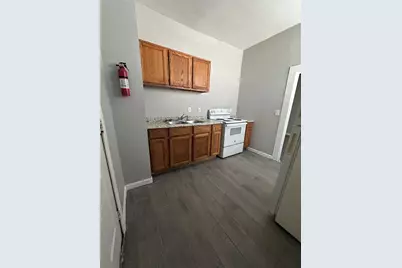 910 37th Street #3, Galveston, TX 77550 - Photo 5