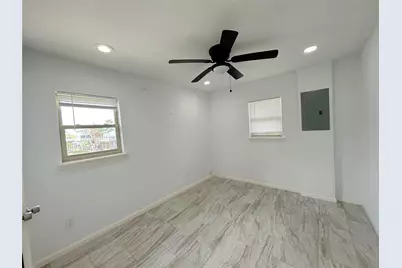 16643 Bermuda Way Way, Jamaica Beach, TX 77554 - Photo 7