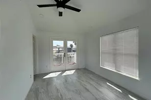 16643 Bermuda Way Way, Jamaica Beach, TX 77554 - Photo 11