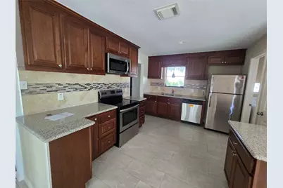 10218 Golden Meadow Drive, Houston, TX 77064 - Photo 7