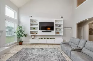 15311 Icet Crk Ave, Mont Belvieu, TX 77523 - Photo 9