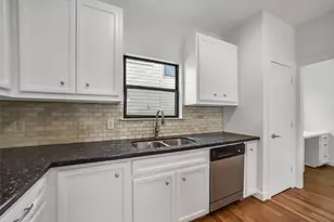 650 Westcross St, Houston, TX 77018 - Photo 21