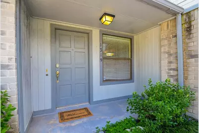 1319 Silver Morning Drive, Katy, TX 77450 - Photo 3