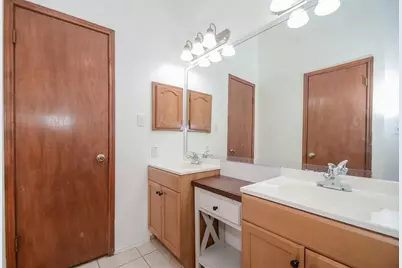 1319 Silver Morning Drive, Katy, TX 77450 - Photo 17