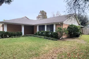 15239 Ensenada Dr, Houston, TX 77083 - Photo 3