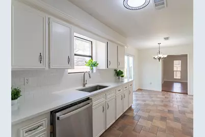 2006 Carriage Court, Richmond, TX 77406 - Photo 13