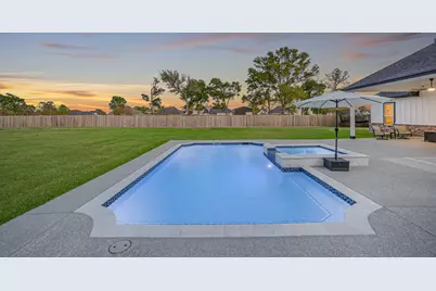 5611 Arrowhead Point Drive, Baytown, TX 77523 - Photo 25