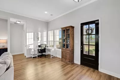 5611 Arrowhead Point Drive, Baytown, TX 77523 - Photo 5