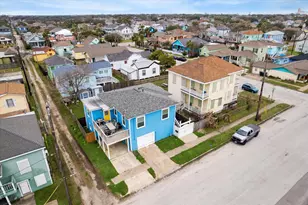 2211 28th St, Galveston, TX 77550 - Photo 1