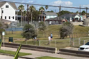 2211 28th St, Galveston, TX 77550 - Photo 35