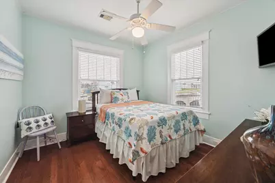 2211 28th Street, Galveston, TX 77550 - Photo 17