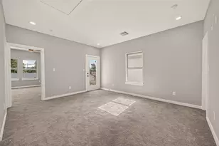 90 Burress St, Houston, TX 77022 - Photo 7