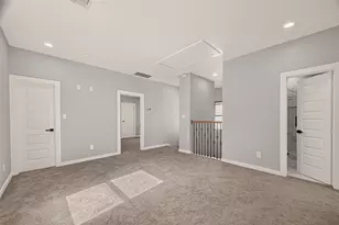 90 Burress St, Houston, TX 77022 - Photo 9