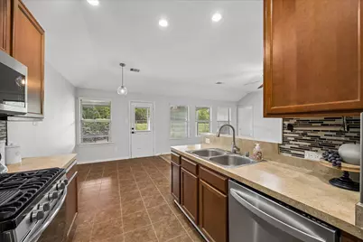 431 De Coster Boulevard, Alvin, TX 77511 - Photo 13