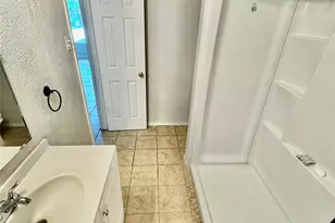 116 W Davitt St, Eagle Lake, TX 77434 - Photo 9