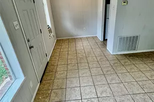 116 W Davitt St, Eagle Lake, TX 77434 - Photo 5