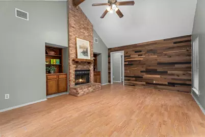 6 S Pineplank Court, The Woodlands, TX 77381 - Photo 5