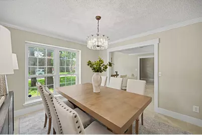 98 Breezy Point Place, The Woodlands, TX 77381 - Photo 13