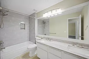 98 Breezy Point Pl, The Woodlands, TX 77381 - Photo 27