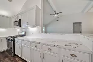 6915 Glen Rosa Dr, Katy, TX 77494 - Photo 11