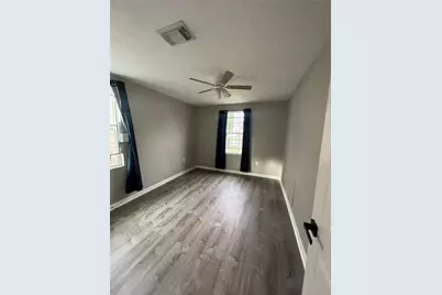 10525 Fairland Drive, Houston, TX 77051 - Photo 11