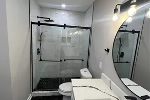 10525 Fairland Dr, Houston, TX 77051 - Photo 13