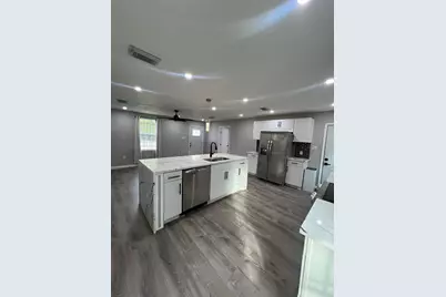 10525 Fairland Drive, Houston, TX 77051 - Photo 1