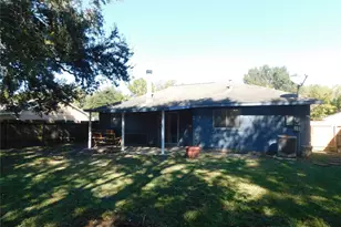 3014 Windemere Dr, Pearland, TX 77584 - Photo 5