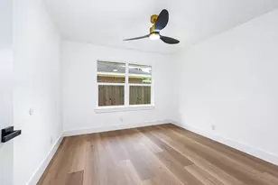 10814 Moonlight Dr, Houston, TX 77096 - Photo 19