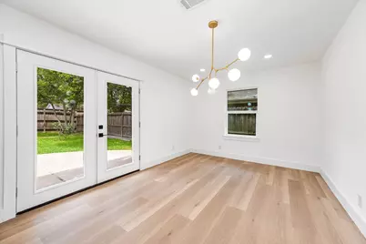 10814 Moonlight Drive, Houston, TX 77096 - Photo 11