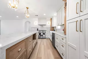 10814 Moonlight Dr, Houston, TX 77096 - Photo 3