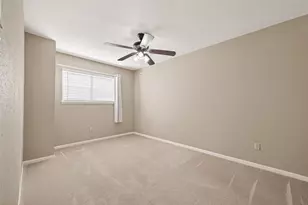 13884 Hollowgreen Dr, Houston, TX 77082 - Photo 29