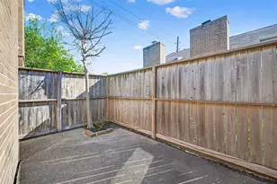 13884 Hollowgreen Dr, Houston, TX 77082 - Photo 45