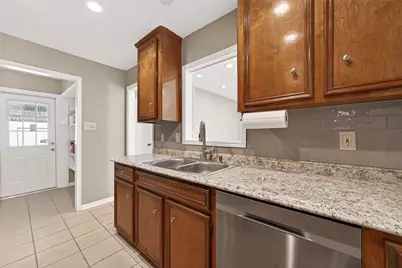 13884 Hollowgreen Drive, Houston, TX 77082 - Photo 19