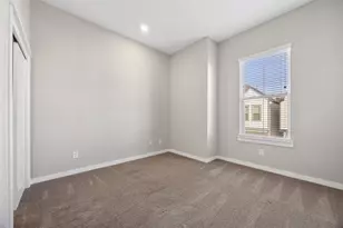 8451 Berry Brush Ln, Houston, TX 77022 - Photo 25