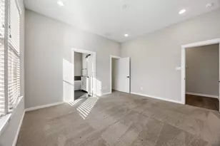 8451 Berry Brush Ln, Houston, TX 77022 - Photo 19