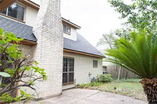 10111 Kerrwood Ln, Houston, TX 77080 - Photo 43